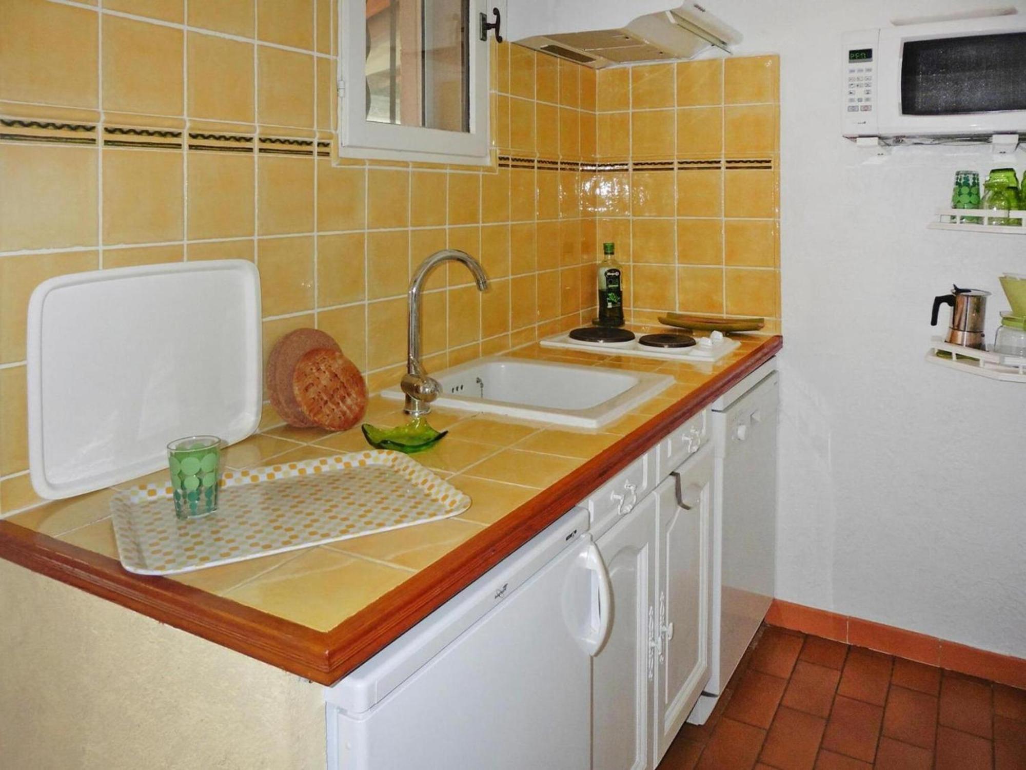 Pretty Tiny House With Sea View, Le Lavandou Exterior photo